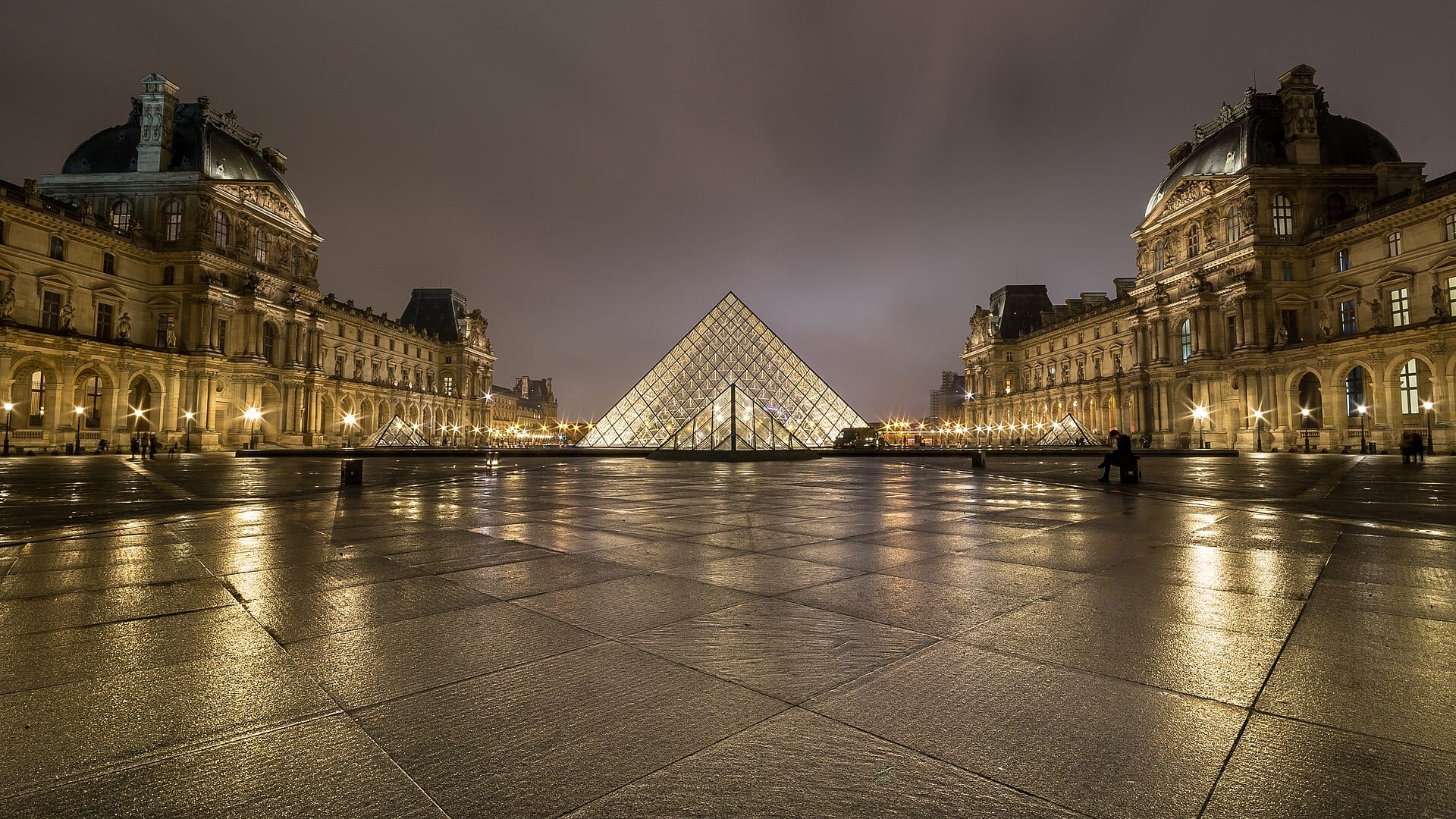 The Louvre, after closing — 1